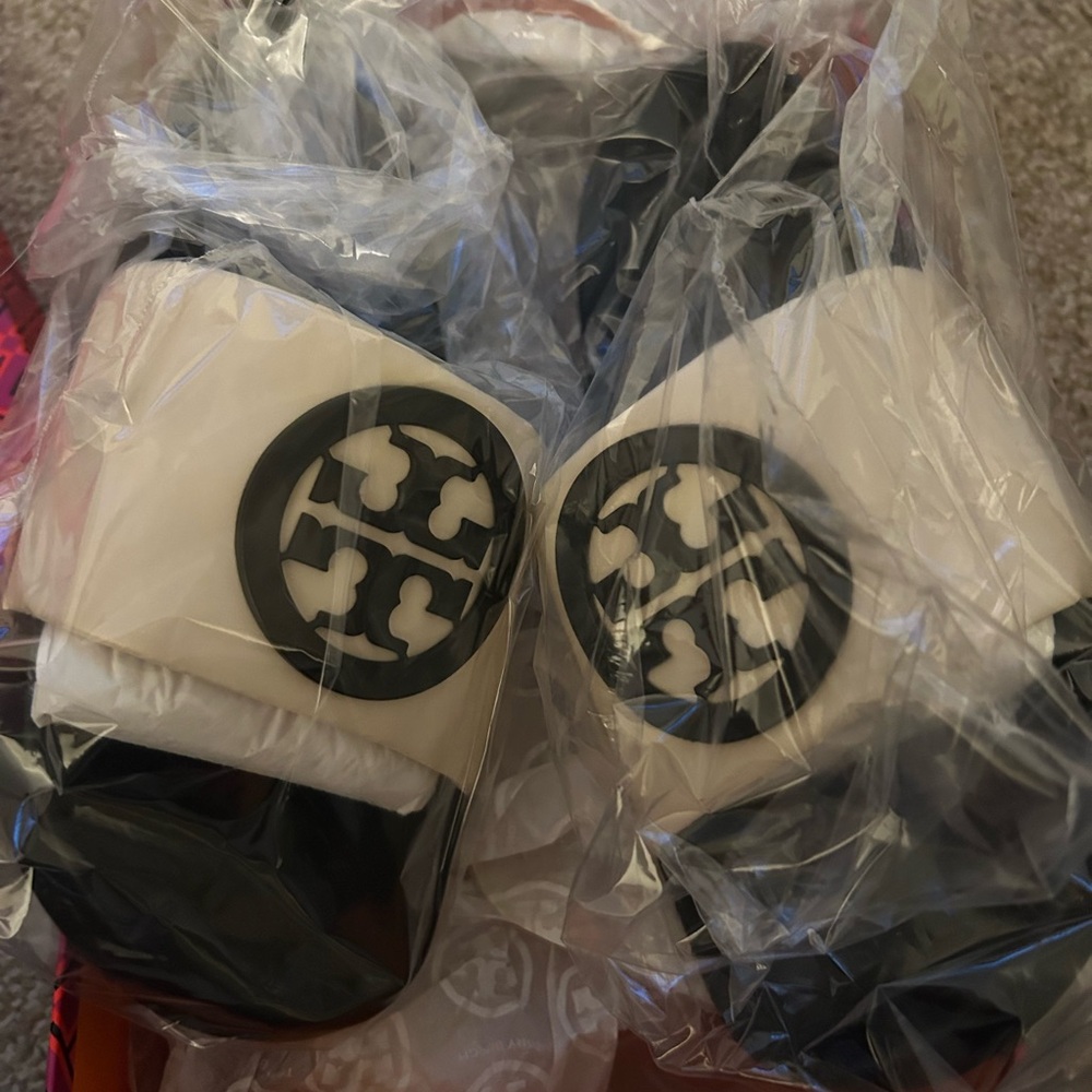Tory Burch Black and Cream Slide